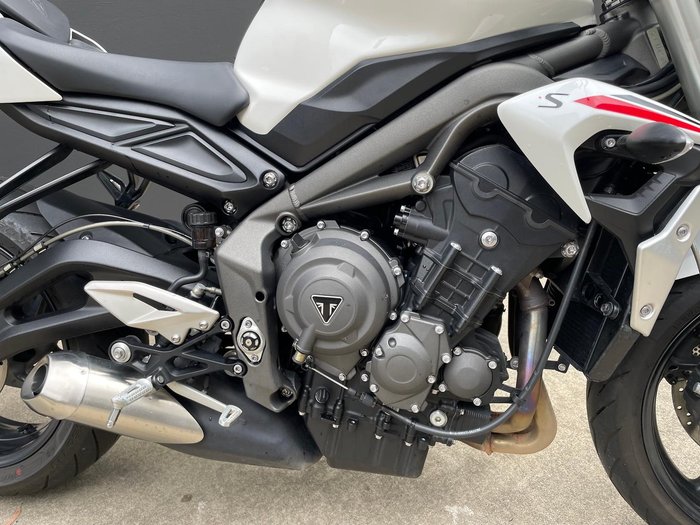 2020 Triumph Street Triple S 660 LAMS Street Triple White