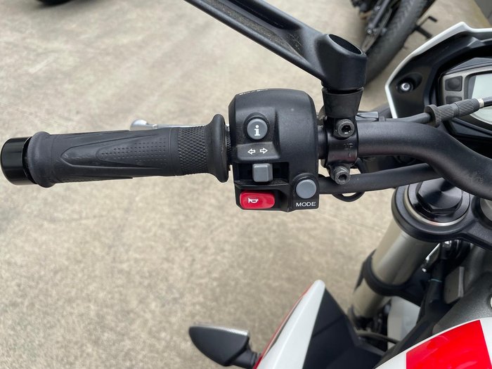 2020 Triumph Street Triple S 660 LAMS Street Triple White