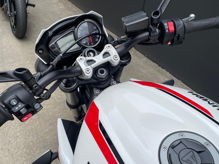 2020 Triumph Street Triple S 660 LAMS Street Triple White