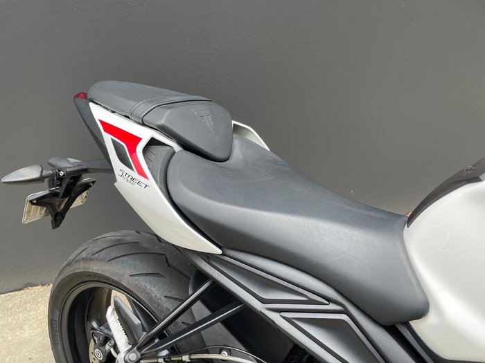 2020 Triumph Street Triple S 660 LAMS Street Triple White