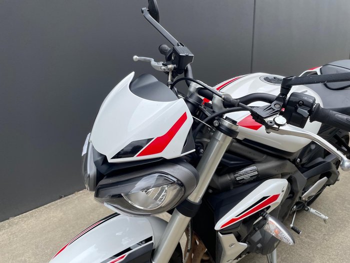 2020 Triumph Street Triple S 660 LAMS Street Triple White