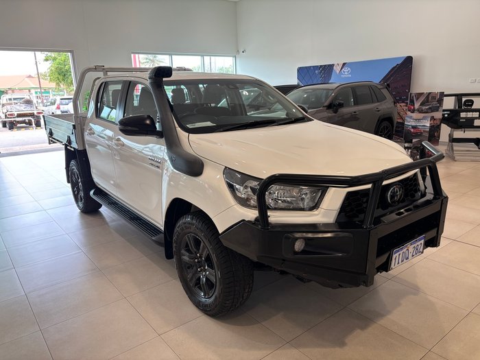 2024 Toyota Hilux 4x4 2.8L Dsl D/C/C 6AT SR 48V