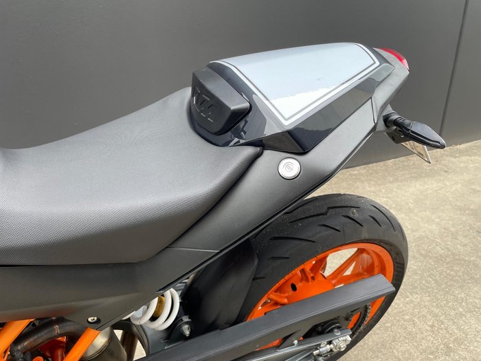 2014 KTM 390 Duke Duke White