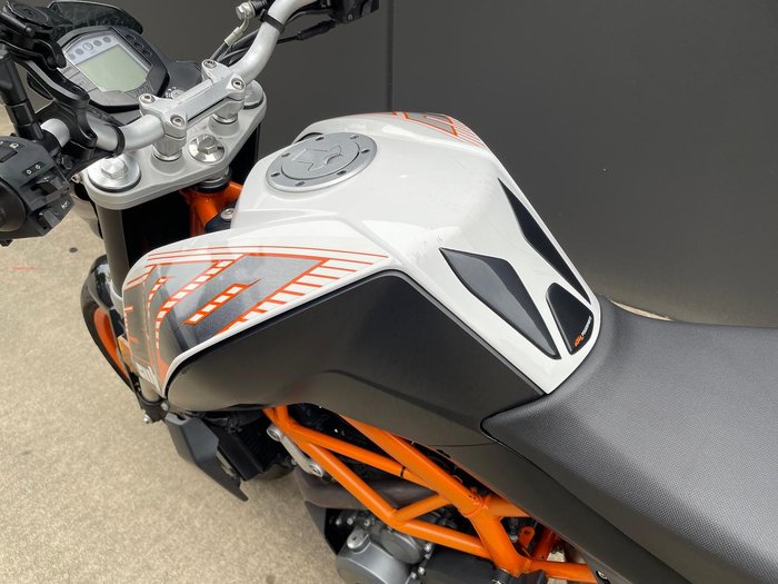2014 KTM 390 Duke Duke White
