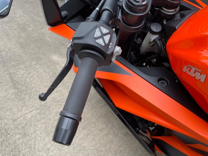 2022 KTM RC 390 RC Orange