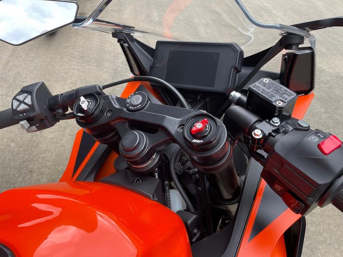 2022 KTM RC 390 RC Orange