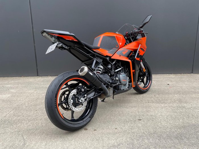 2022 KTM RC 390 RC Orange