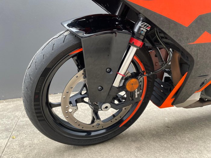 2022 KTM RC 390 RC Orange