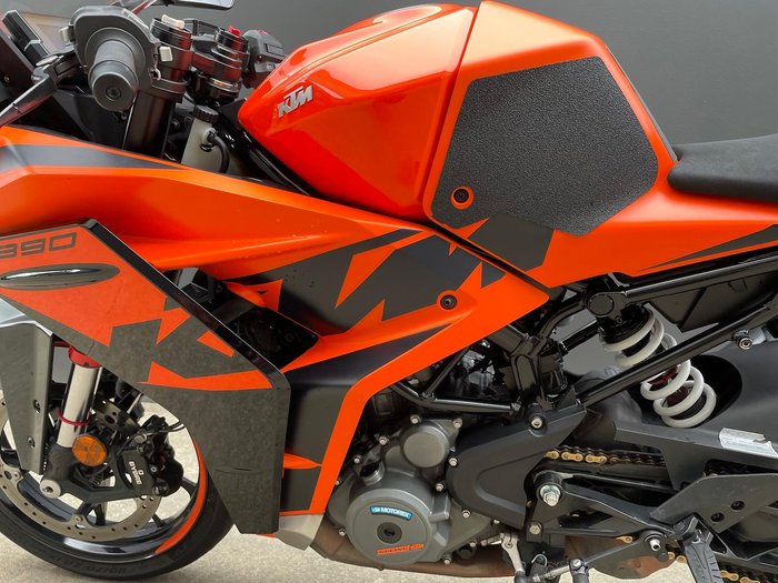 2022 KTM RC 390 RC Orange