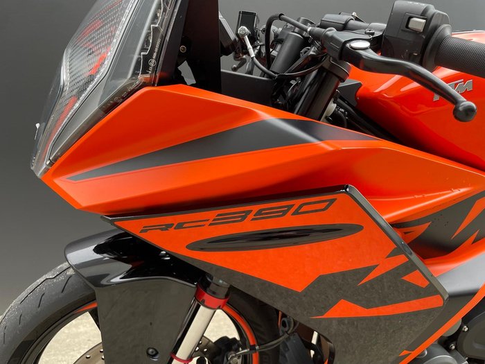 2022 KTM RC 390 RC Orange