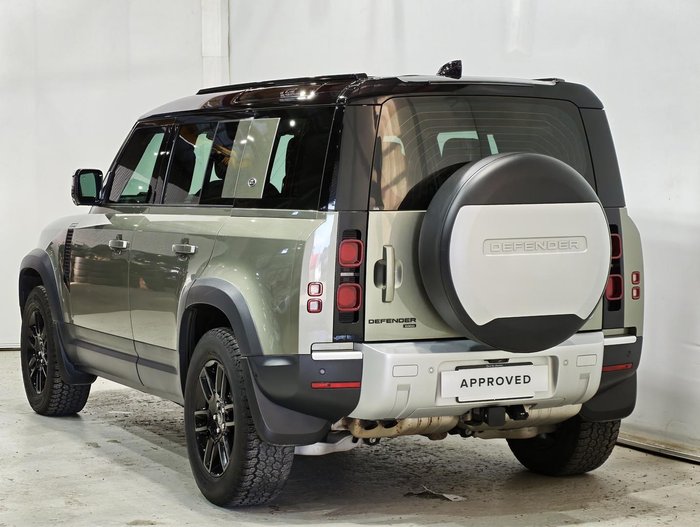2021 Land Rover Defender 110 D300 SE