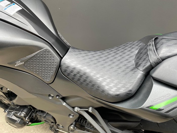 2024 Kawasaki Z1000 ABS Z Green