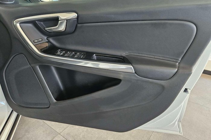 2015 Volvo S60 T5 Luxury