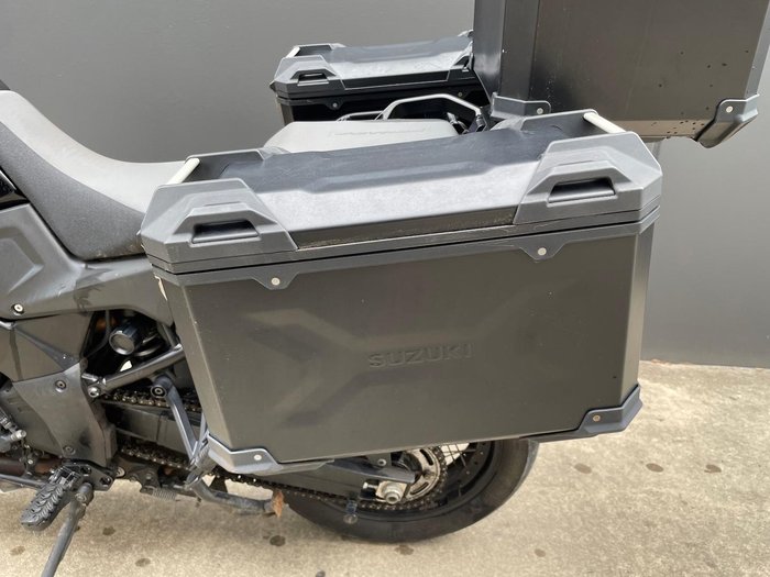 2020 Suzuki V-Strom 1050 XT (DL1050RC) V-Strom Black