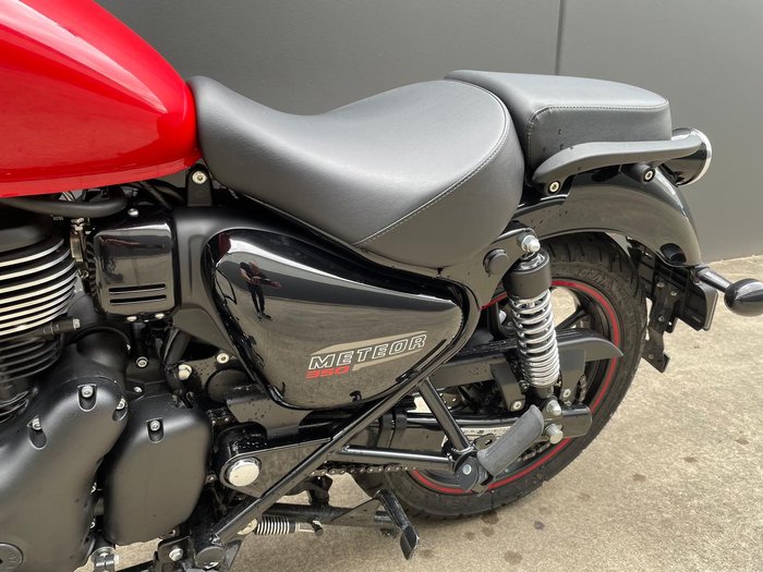 2024 Royal Enfield Meteor 350 Fireball Meteor Red