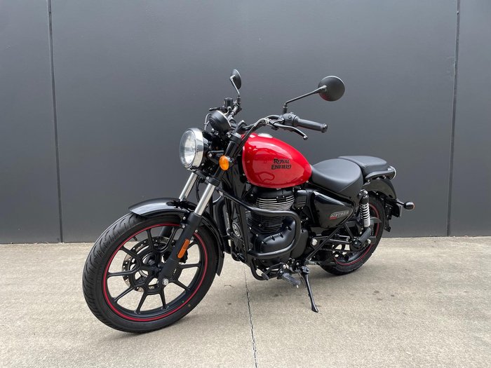 2024 Royal Enfield Meteor 350 Fireball Meteor Red