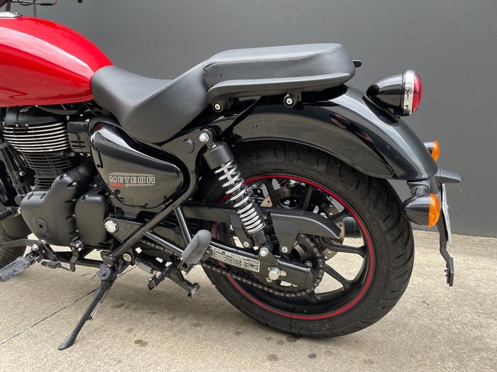 2024 Royal Enfield Meteor 350 Fireball Meteor Red