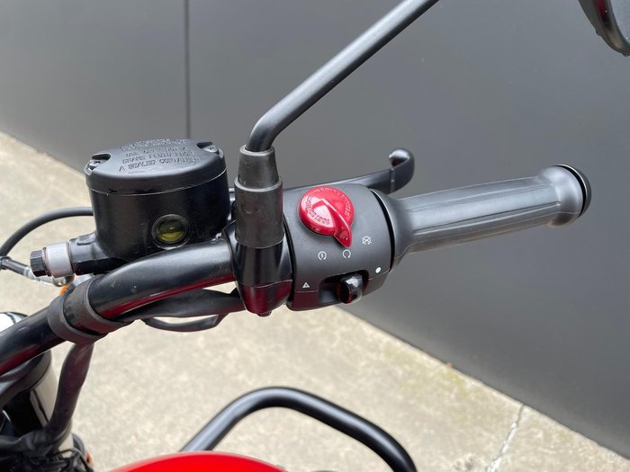 2024 Royal Enfield Meteor 350 Fireball Meteor Red