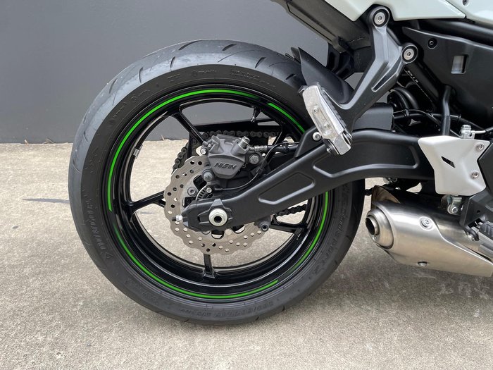 2022 Kawasaki Ninja 650L (LAMS) ABS Ninja White
