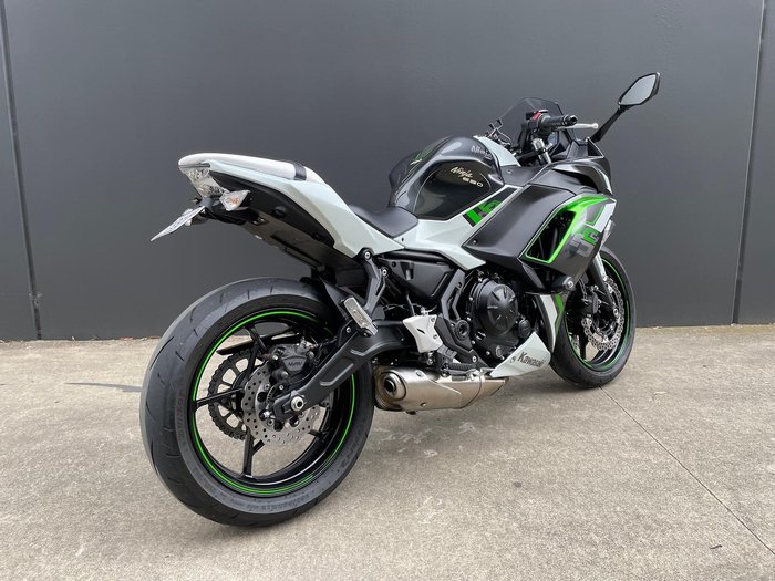 2022 Kawasaki Ninja 650L (LAMS) ABS Ninja White