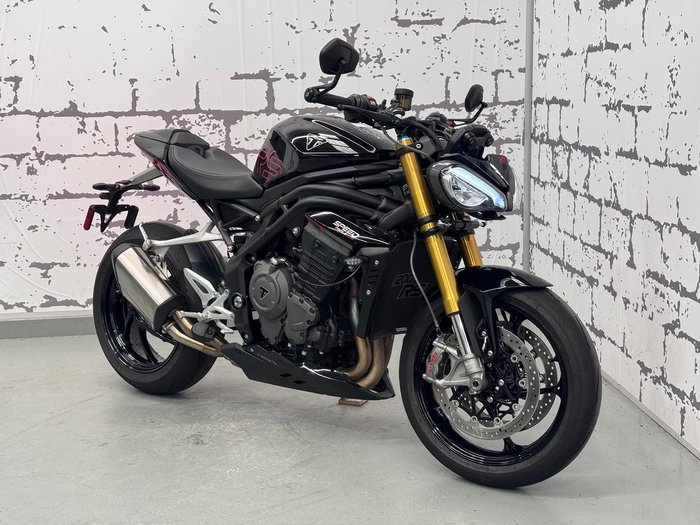 2026 Triumph Speed Triple RS 1200 Speed Triple Black