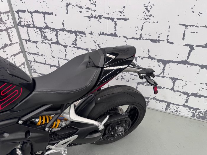 2026 Triumph Speed Triple RS 1200 Speed Triple Black