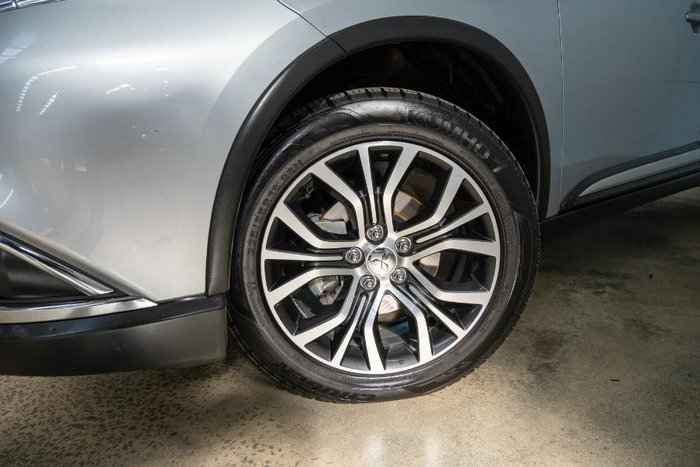2016 Mitsubishi Outlander LS Safety Pack