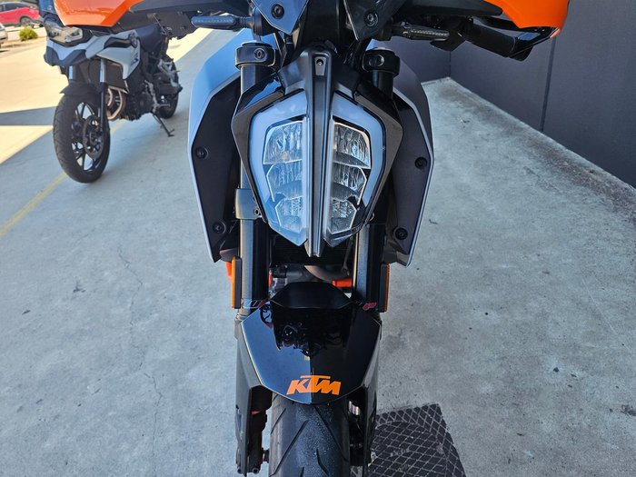 2022 KTM 390 Duke Duke Orange
