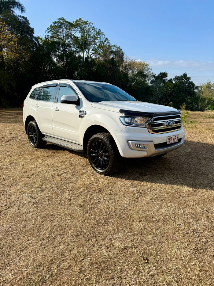 2016 FORD EVEREST TREND