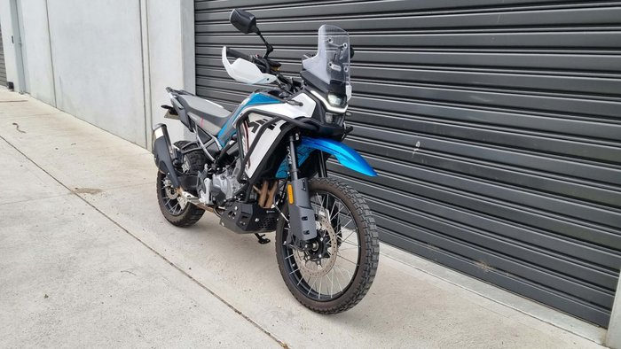 2025 CFMOTO 450 MT