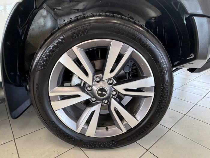 2023 Isuzu MU-X LS-T