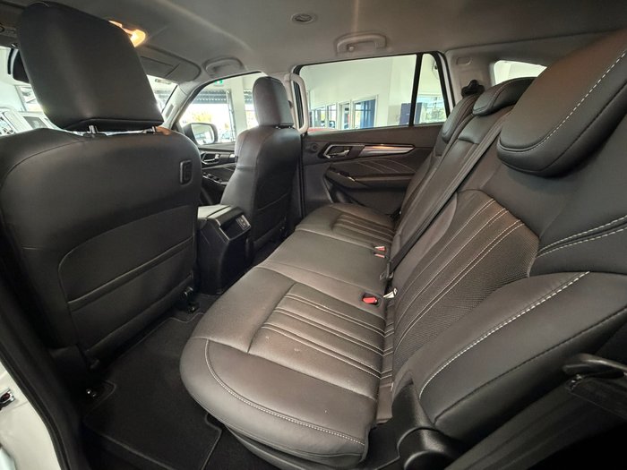 2023 Isuzu MU-X LS-T