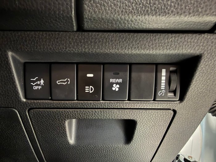 2023 Isuzu MU-X LS-T