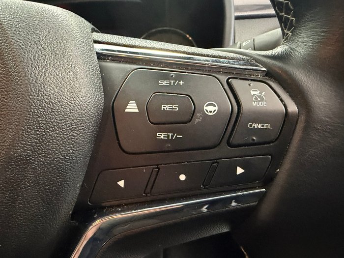 2023 Isuzu MU-X LS-T
