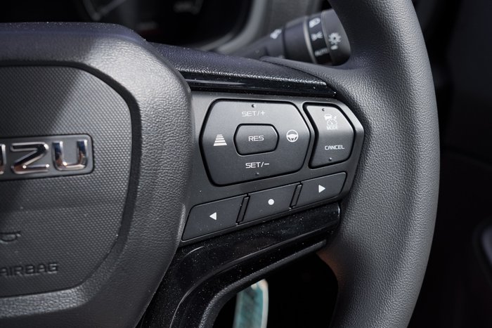 2025 Isuzu D-MAX X-RIDER