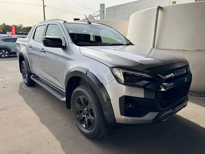 2025 ISUZU D-MAX XT
