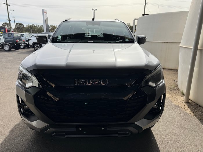 2025 ISUZU D-MAX XT