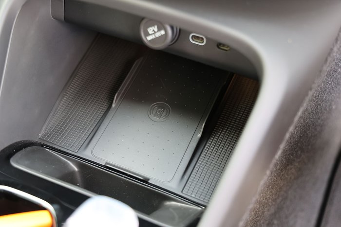 2025 Volvo XC40 Ultra B4 Bright