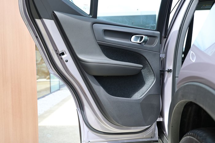 2025 Volvo XC40 Ultra B4 Bright