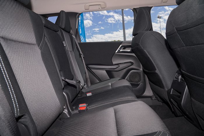 2024 Mitsubishi Outlander ES