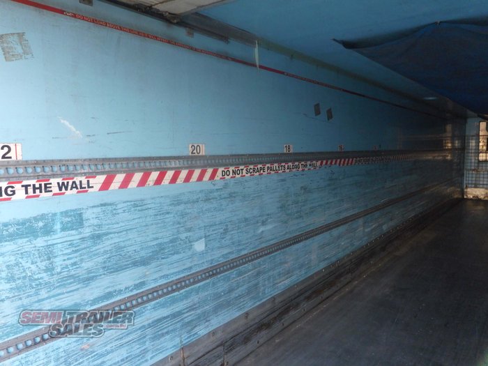 2008 Peki 24 Pallet Refrigerated Pantech with Tailgate Loader