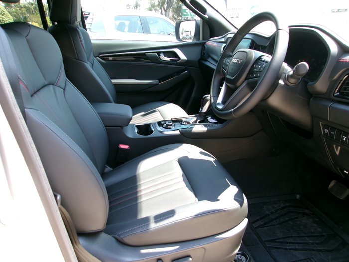 2025 Isuzu MU-X MY25.5 Isuzu MU-X 4X4  X-Terrian 3.0L Automatic  (UJOR510D) inc Tint, Towbar, Floor mats, Wireless phone charger