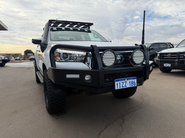 2019 Toyota Hilux SR5