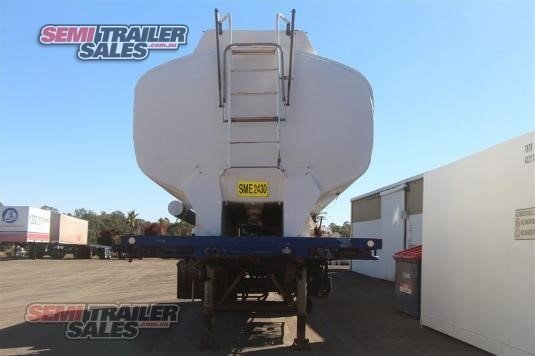 1982 Haulmark Flat Top with 2 x 15,000 Tanks