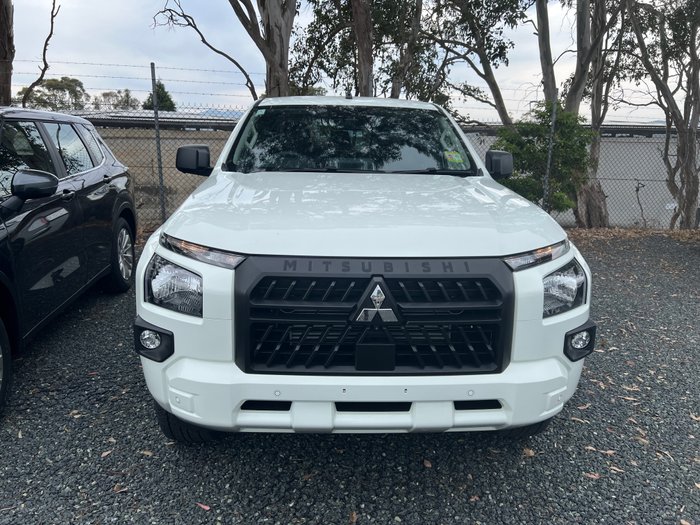 2025 MITSUBISHI Triton GLX-R