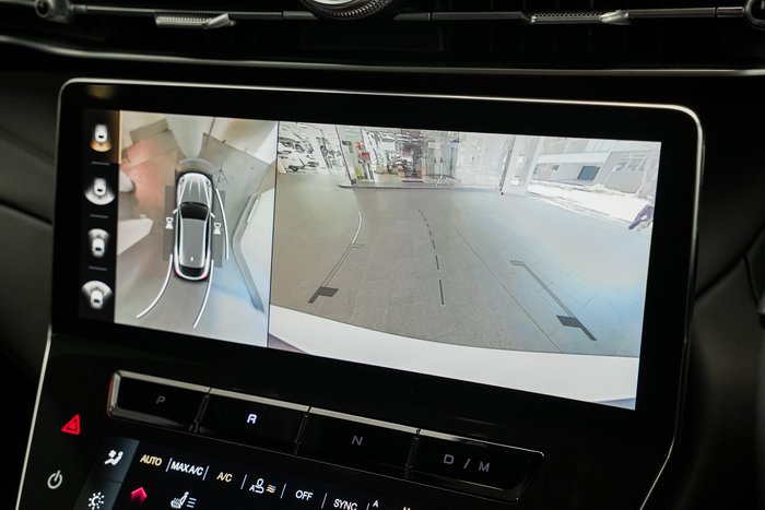 2026 Maserati Grecale TROFEO 530HP 4WD Bianco Banchisa-240