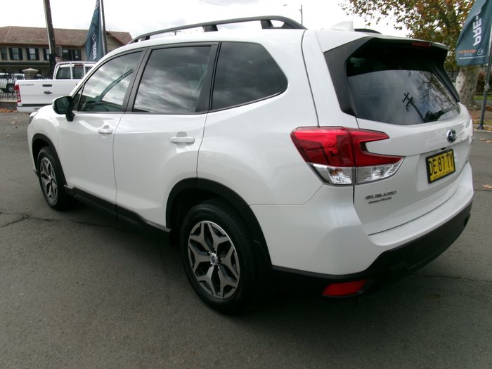 2022 SUBARU FORESTER 2.5i (AWD)