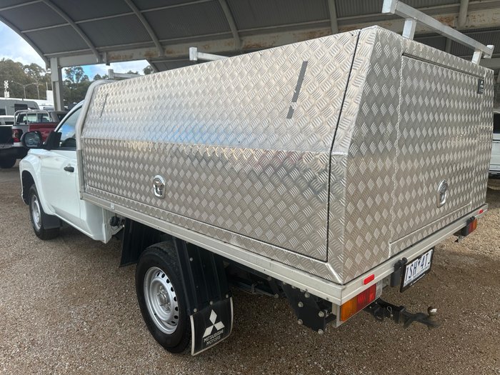 2020 Mitsubishi Triton GLX
