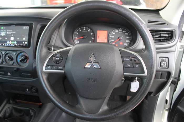 2022 Mitsubishi Triton GLX