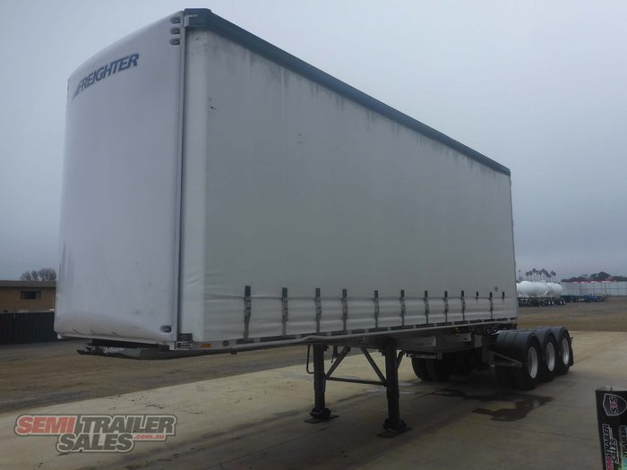 2012 Maxitrans 12 Pallet Rollback A Trailer